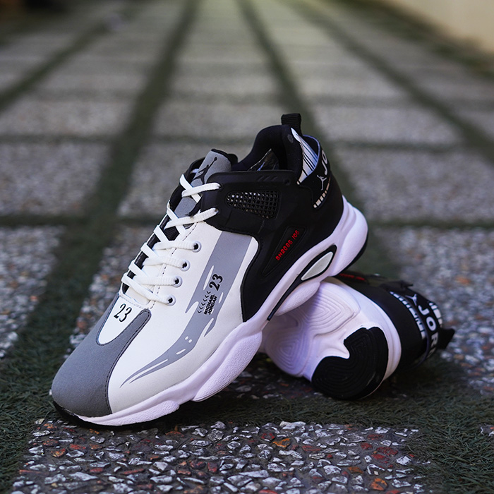 کفش ورزشی مردانه jordan سفید طوسی مدل 23