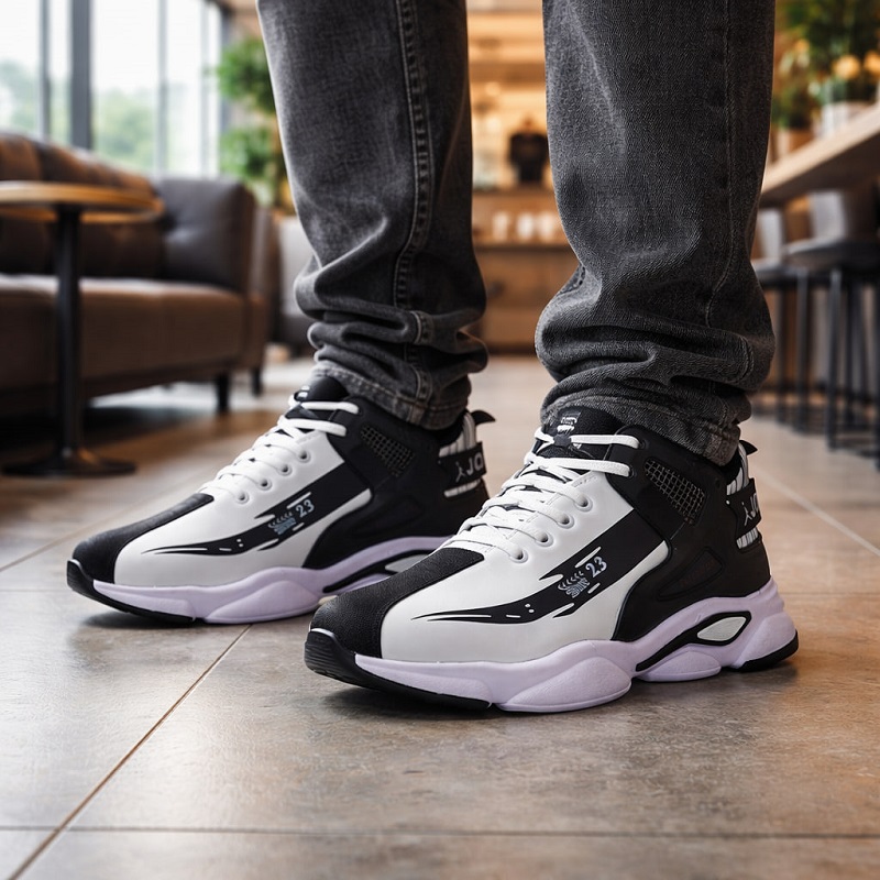 کفش ورزشی مردانه jordan سفید مشکی مدل 23