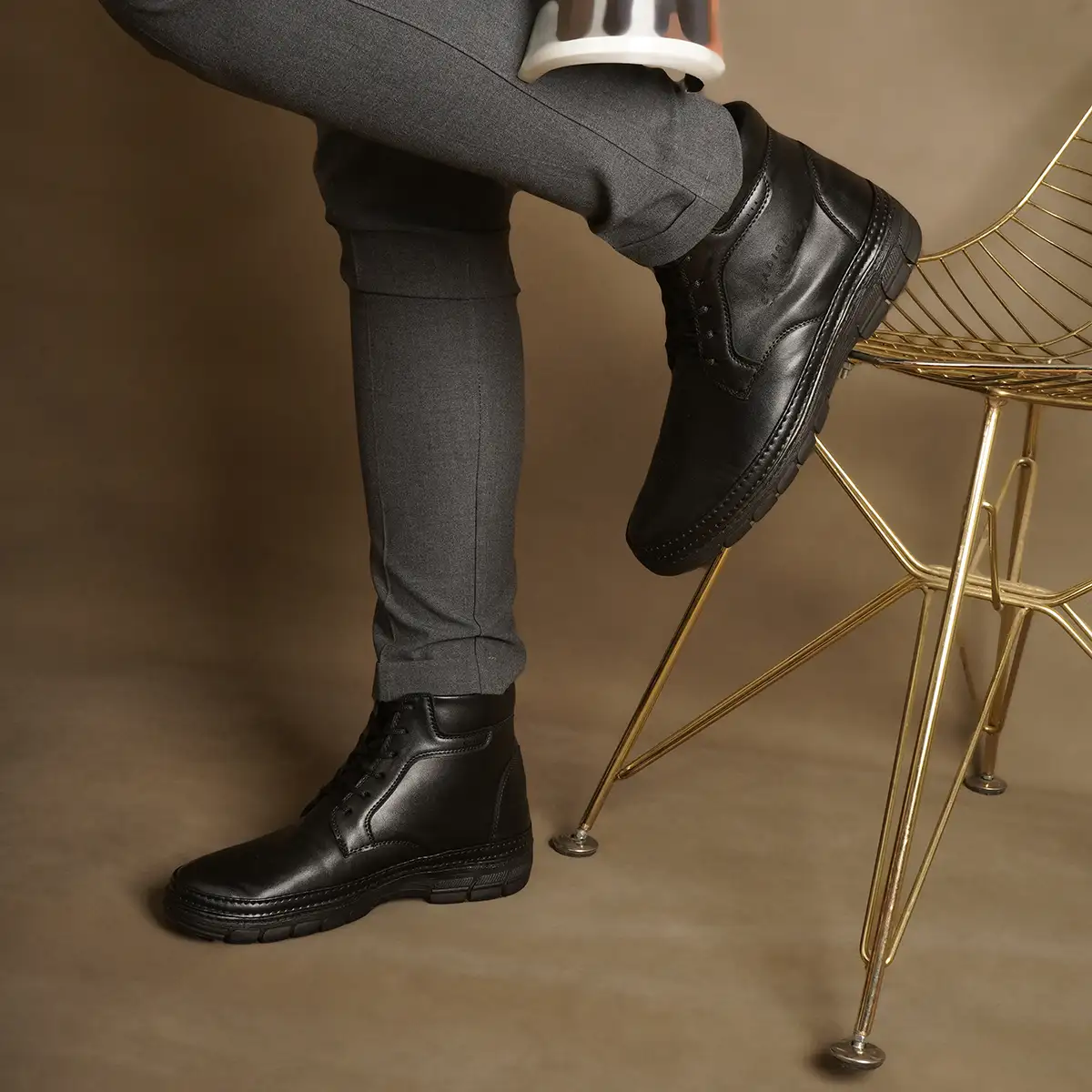 نیم بوت مردانه مشکی مدل karen